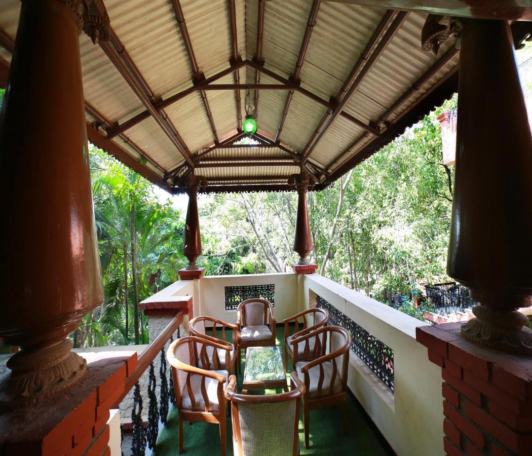 Aalankrita Resort & Convention Secunderabad Екстер'єр фото